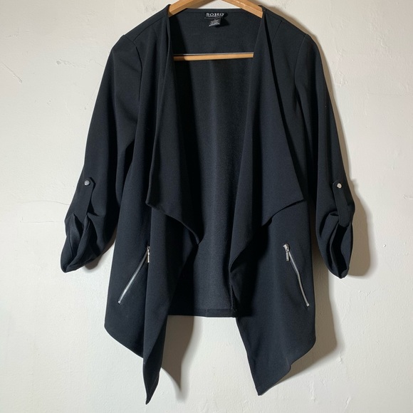 Soho black high low blazer zipper pockets lapel open sz Sm 3/4 sleeve work - Picture 1 of 7